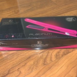 New Royale Hair straightener/ Flat iron. Pink
